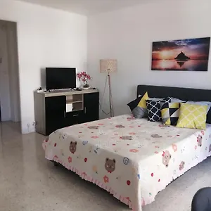 https://antibes-centre-studio-27-m2-rnov.fr-provencehotel.com
