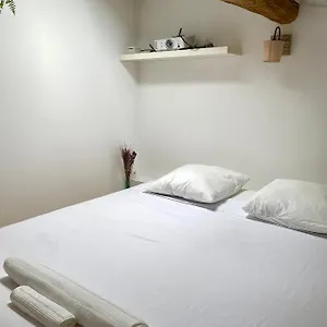 https://chambre-2.midi-pyreneeshotels.com